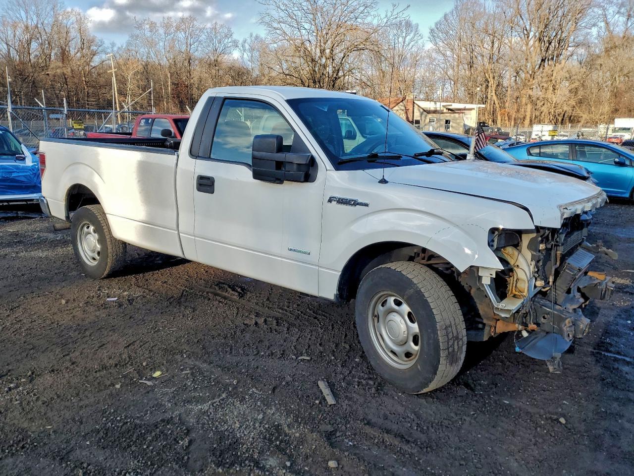 2013 Ford F150 - Фото 4