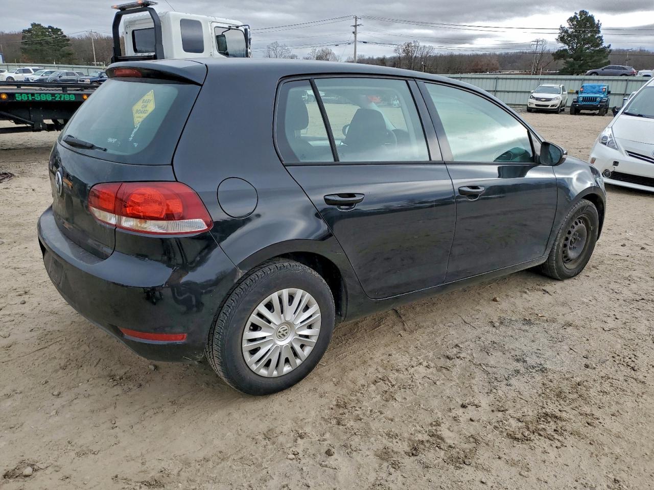 2013 Volkswagen Golf - Image 3