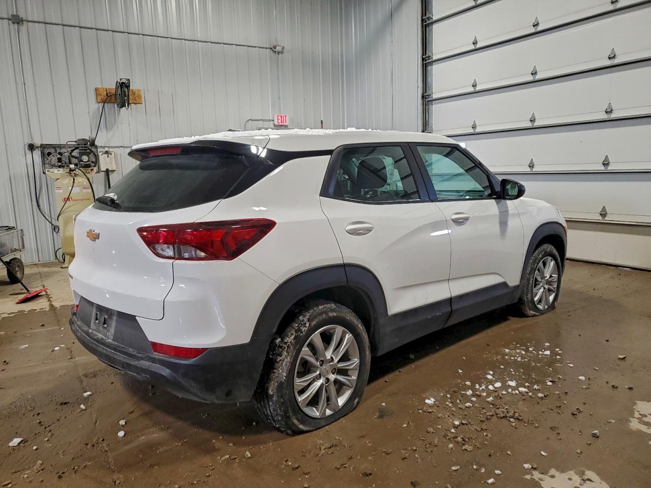 2023 Chevrolet Trailblazer Ls - Фото 3