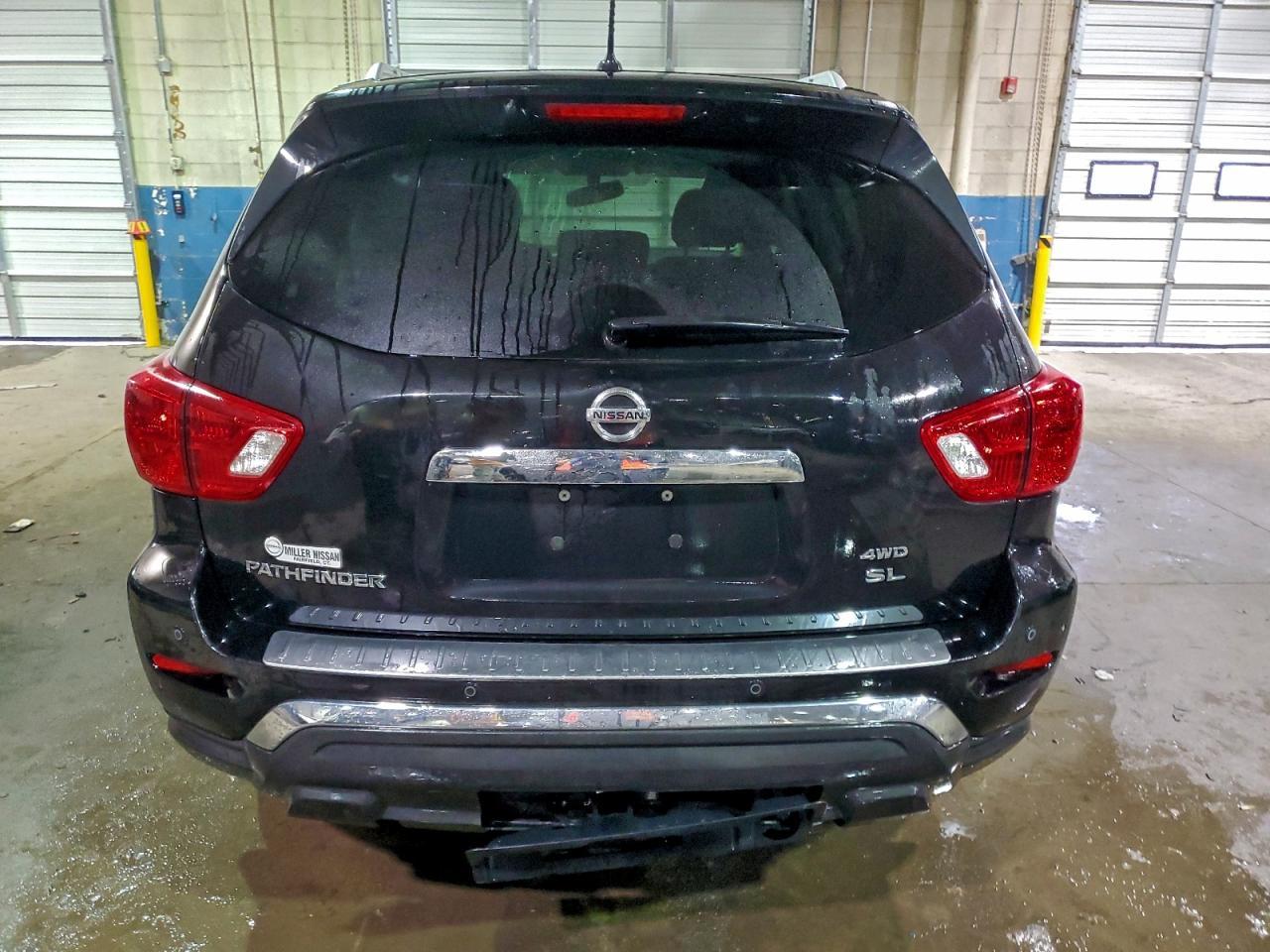 2018 Nissan Pathfinder S - Фото 6