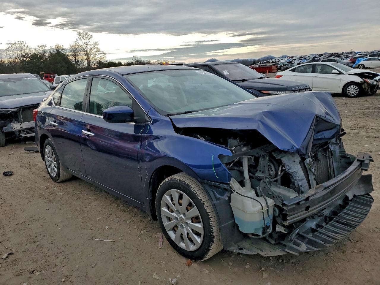 2016 Nissan Sentra S - Фото 4