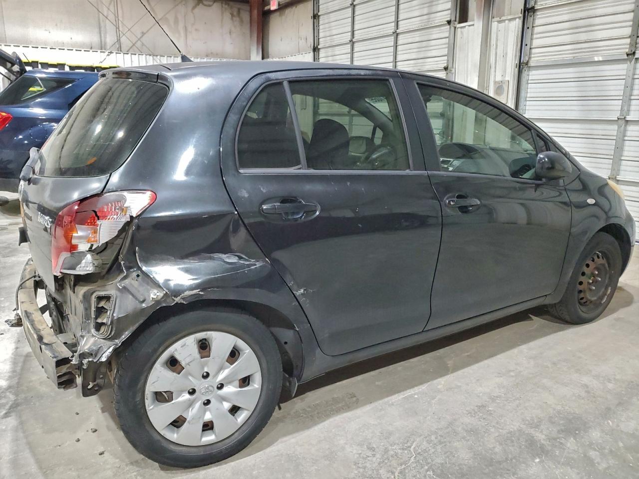 2010 Toyota Yaris - Image 3