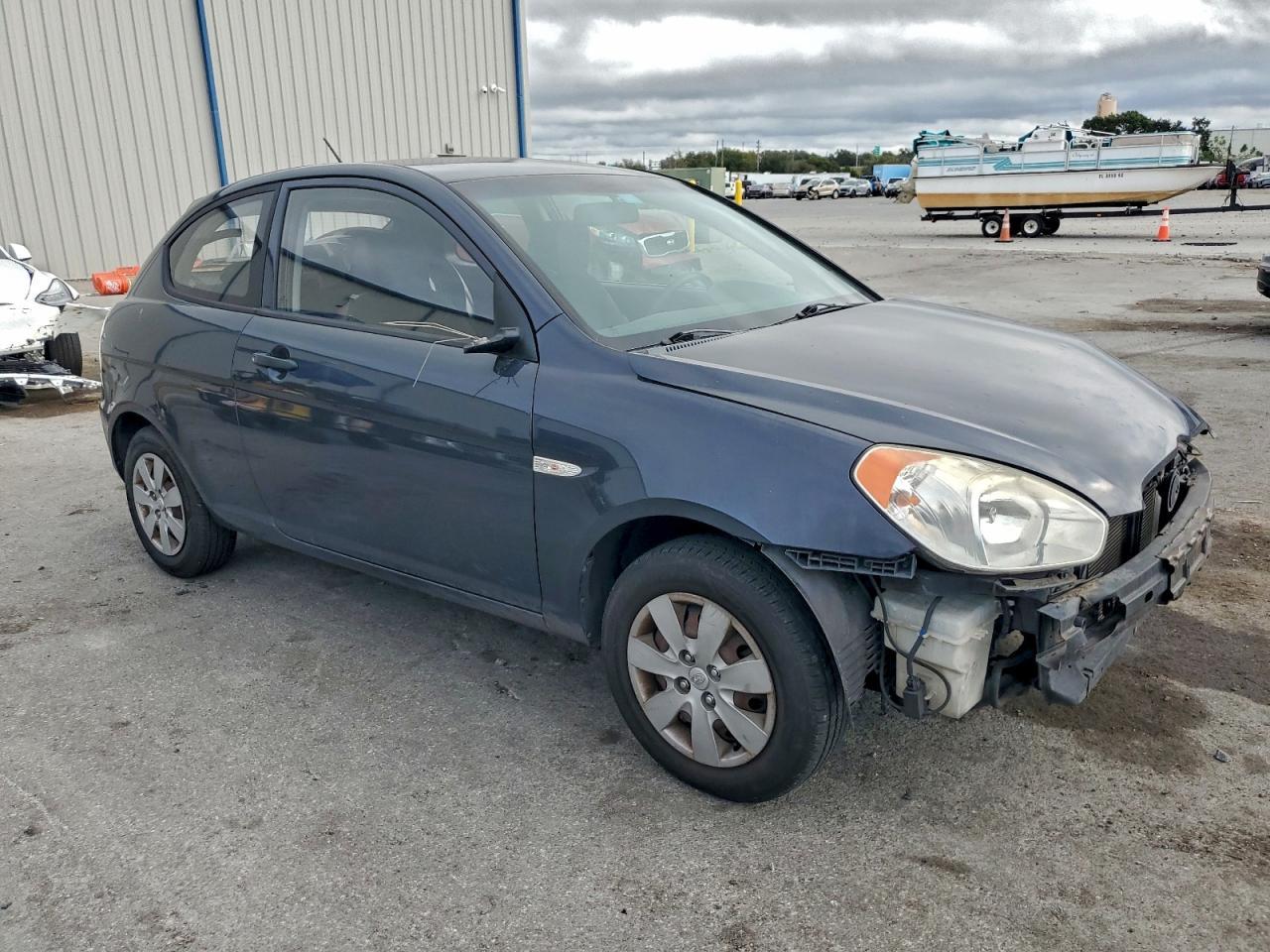 2010 Hyundai Accent Blue - Фото 4
