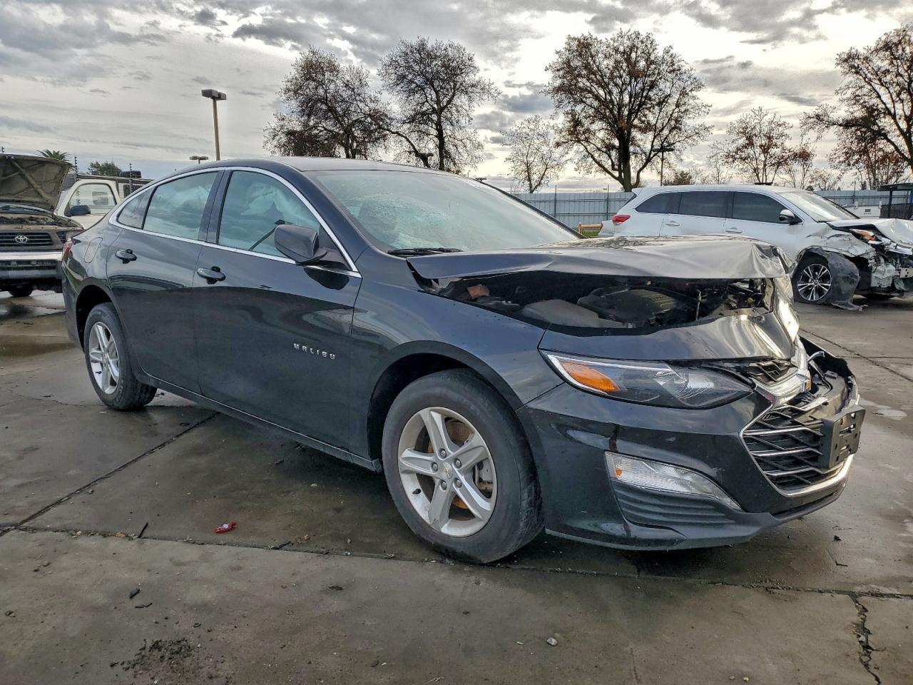 2022 Chevrolet Malibu Lt - Image 4
