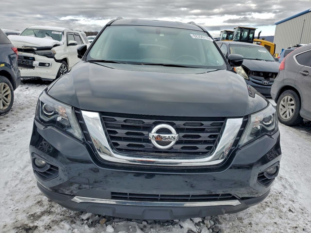 2017 Nissan Pathfinder S - Фото 5