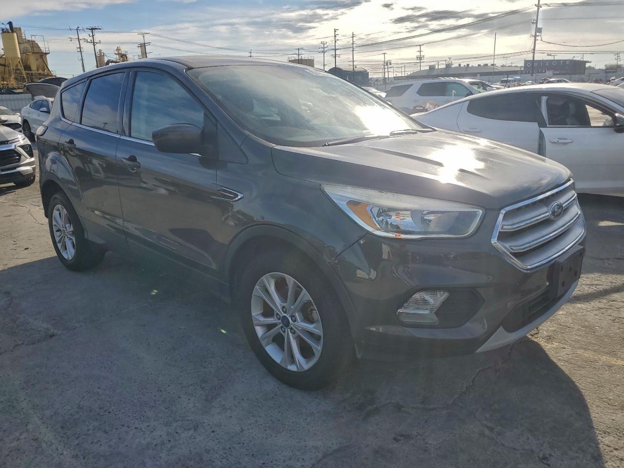 2017 Ford Escape Se - Фото 4