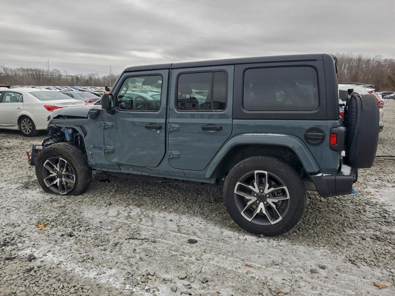 2024 Jeep Wrangler 4Xe - Image 2