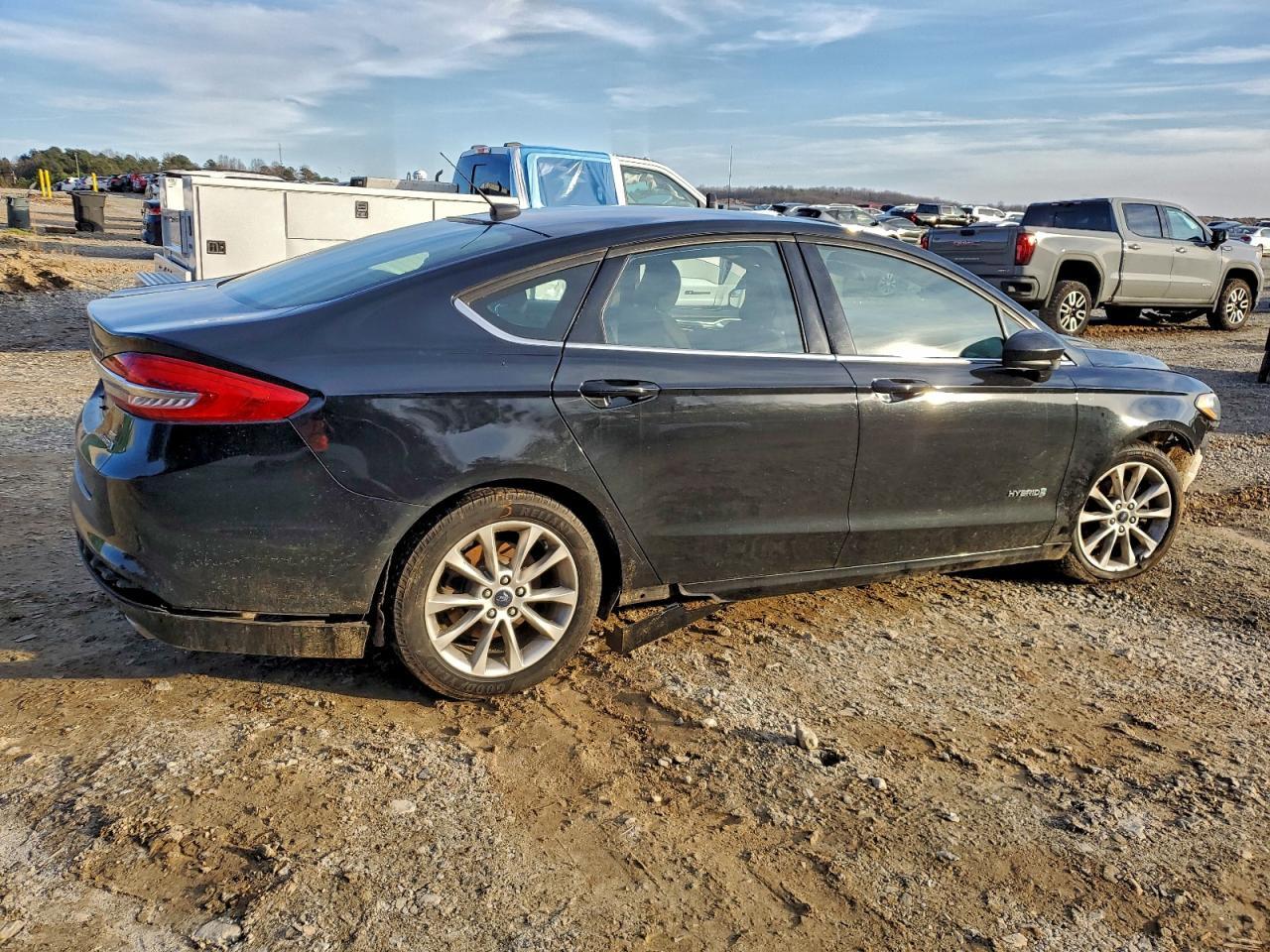 2017 Ford Fusion Se Hybrid - Image 3