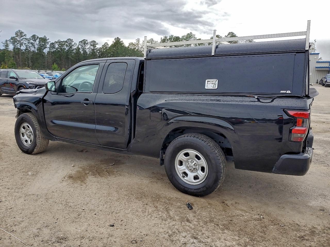 2024 Nissan Frontier S - Фото 2