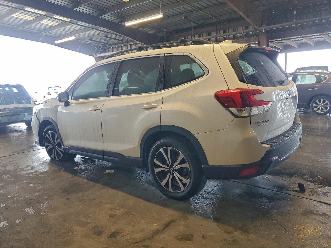 2019 Subaru Forester Limited - Фото 2