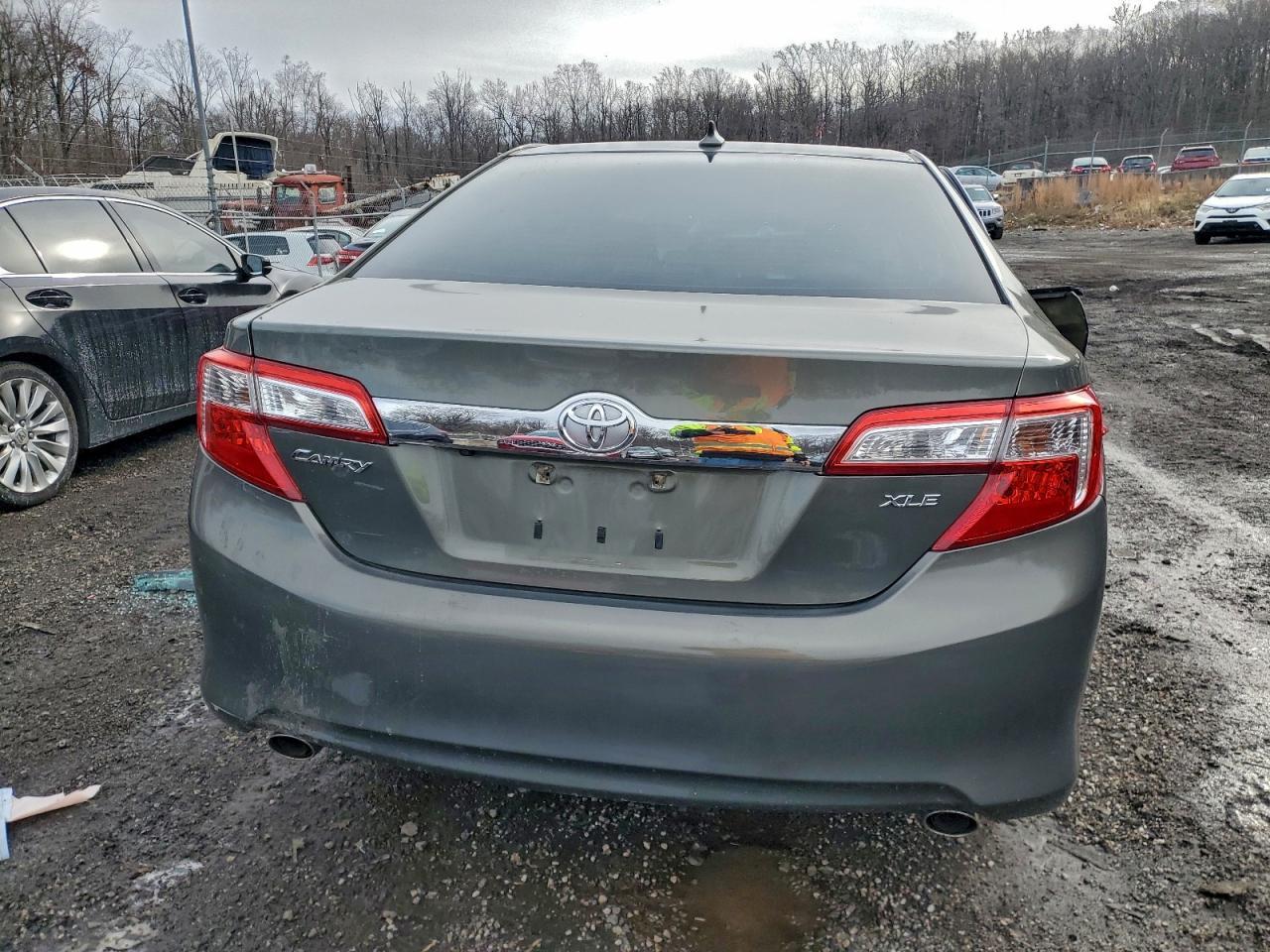 2012 Toyota Camry Xle V6 - Фото 6