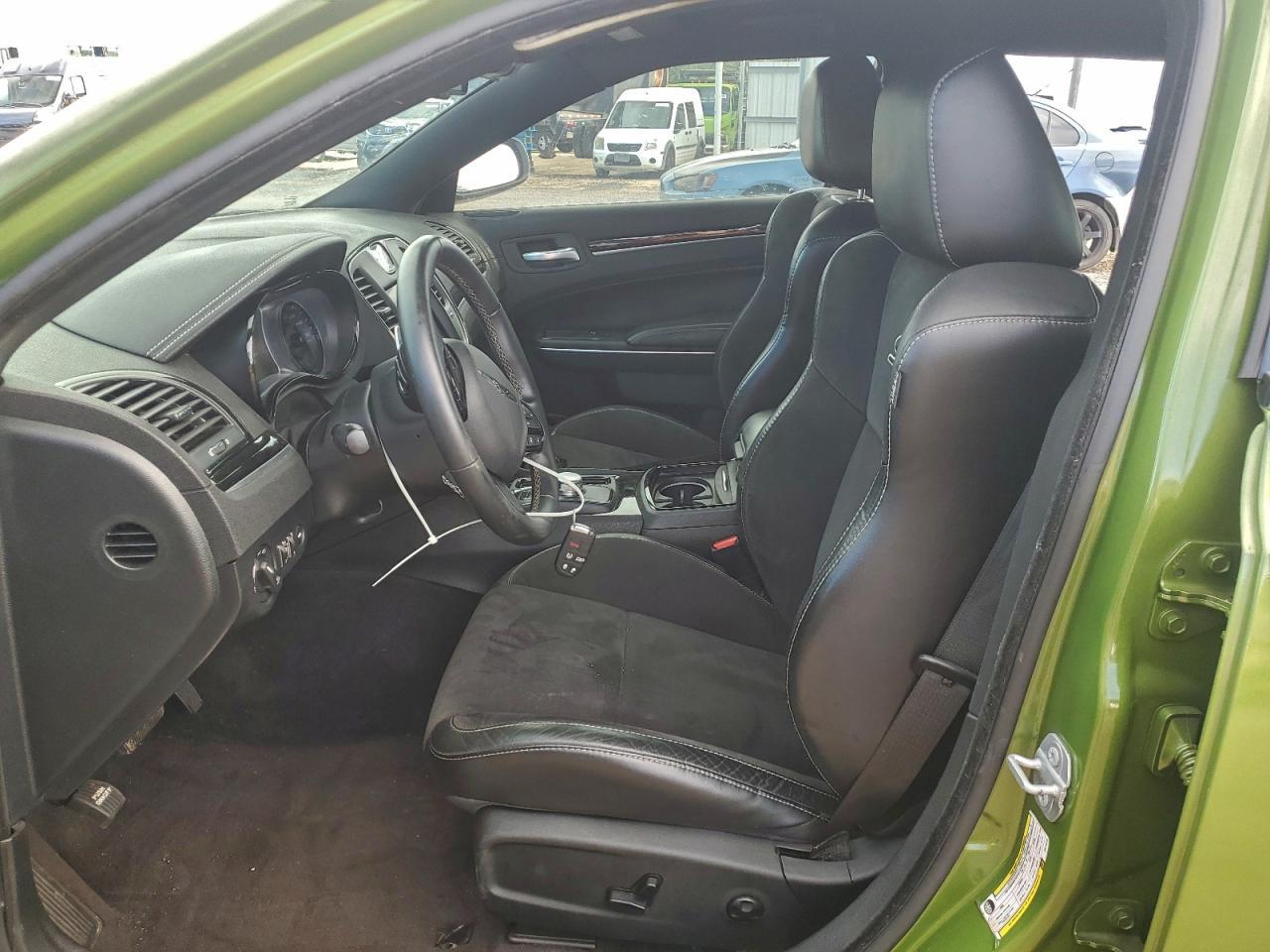 2018 Chrysler 300 S - Image 7