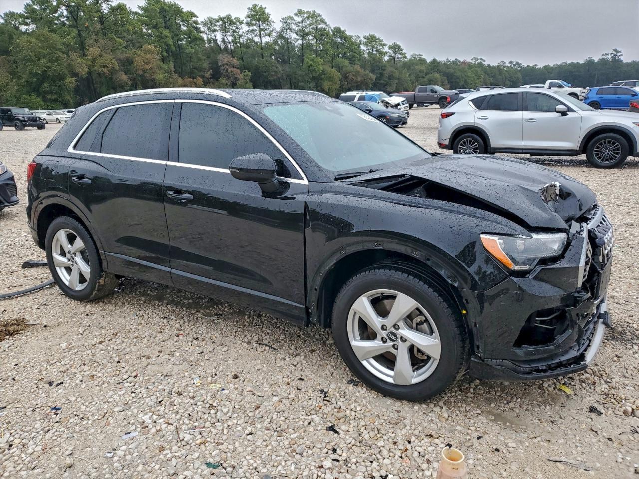 2021 Audi Q3 Premium 40 - Фото 4