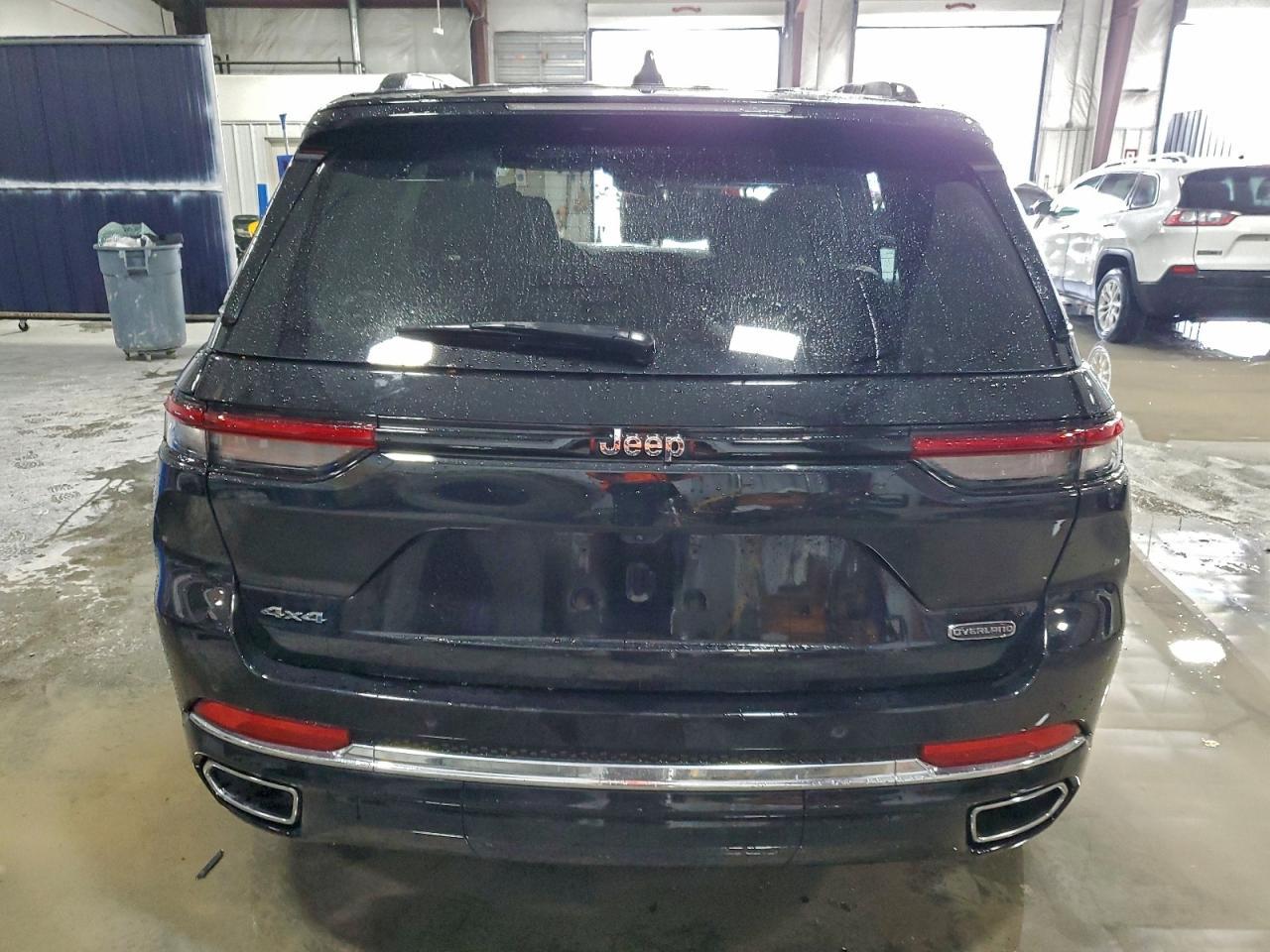 2023 Jeep Grand Cherokee Overland - Фото 6