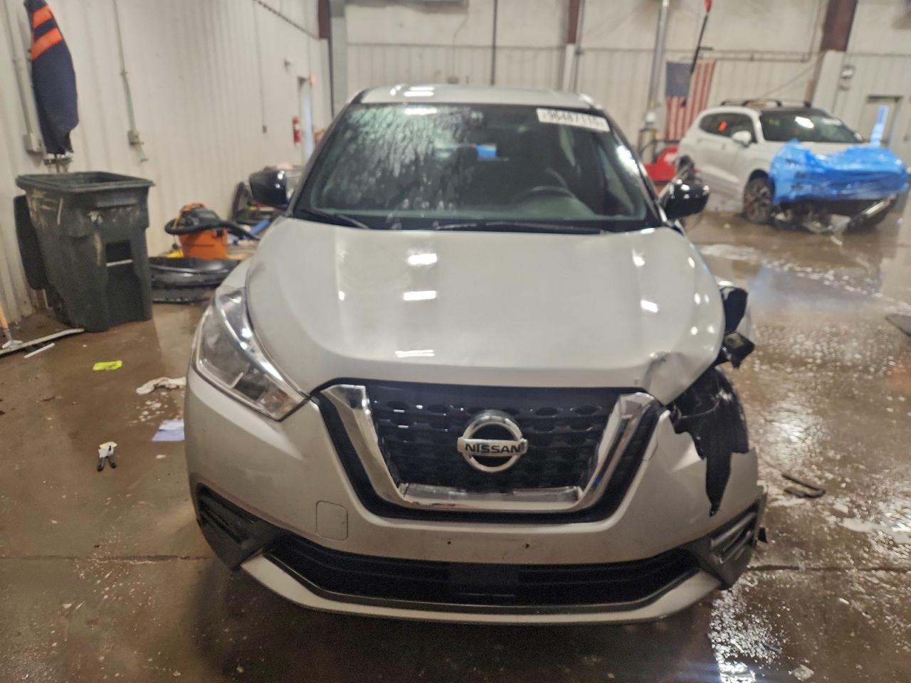 2020 Nissan Kicks S - Фото 5