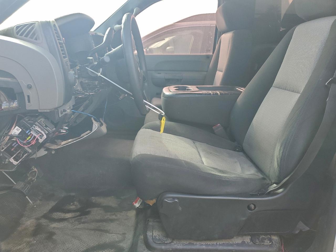 2009 Chevrolet Silverado C1500 - Image 7