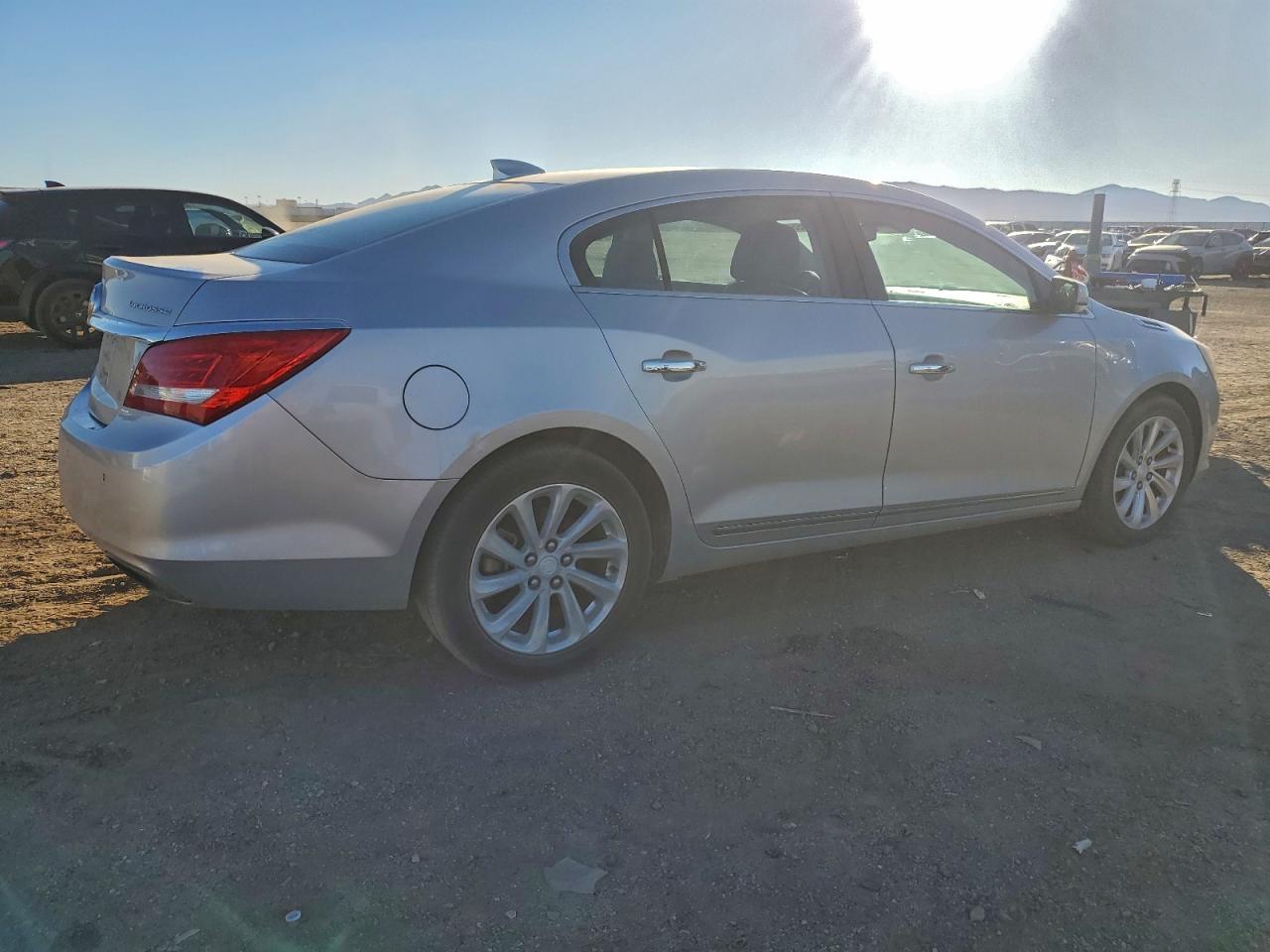 2015 Buick Lacrosse - Фото 3