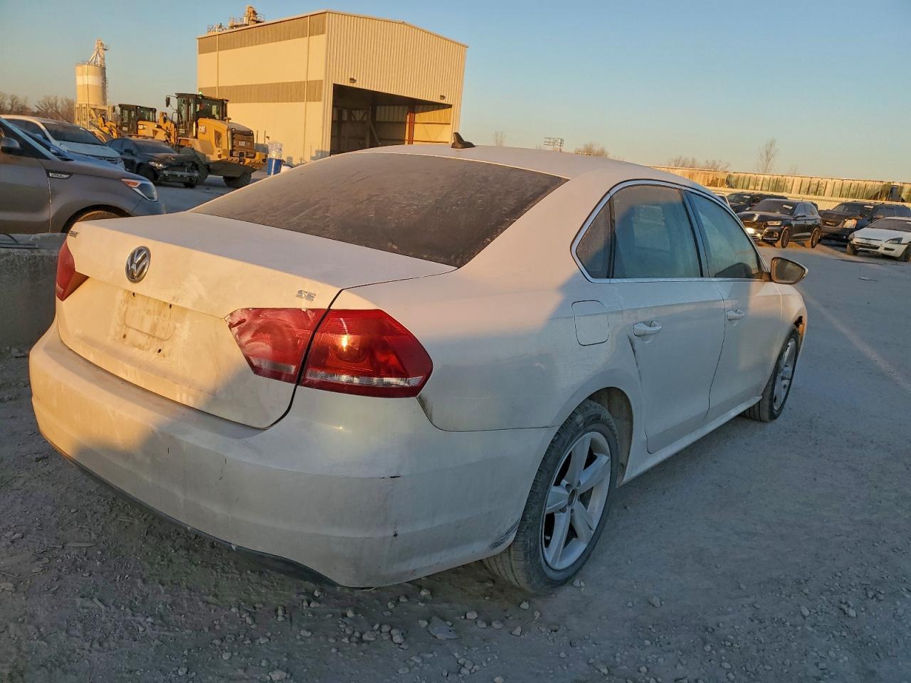 2012 Volkswagen Passat Se - Image 3