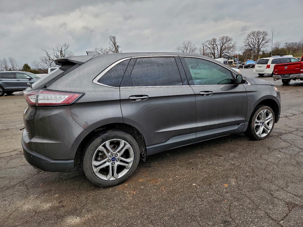 2016 Ford Edge Titanium - Фото 3