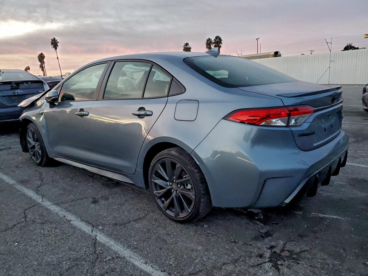 2024 Toyota Corolla Se - Фото 2