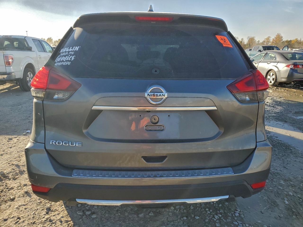 2017 Nissan Rogue S - Фото 6