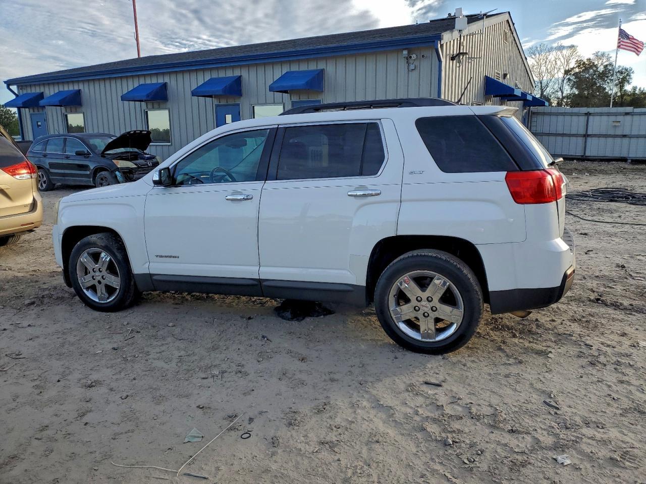 2013 GMC Terrain Slt - Фото 2