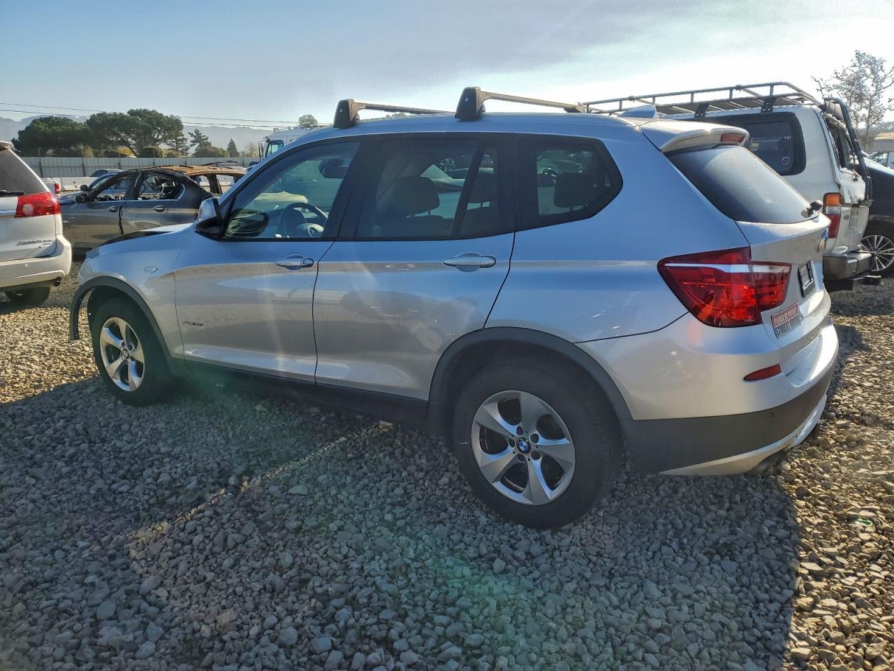 2011 BMW X3 xDrive28I - Фото 2