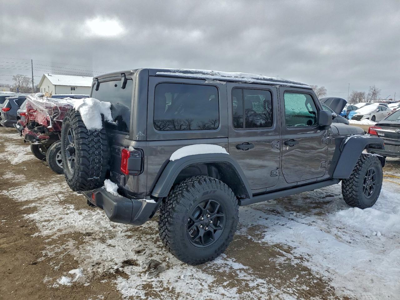 2025 Jeep Wrangler Sport - Фото 3