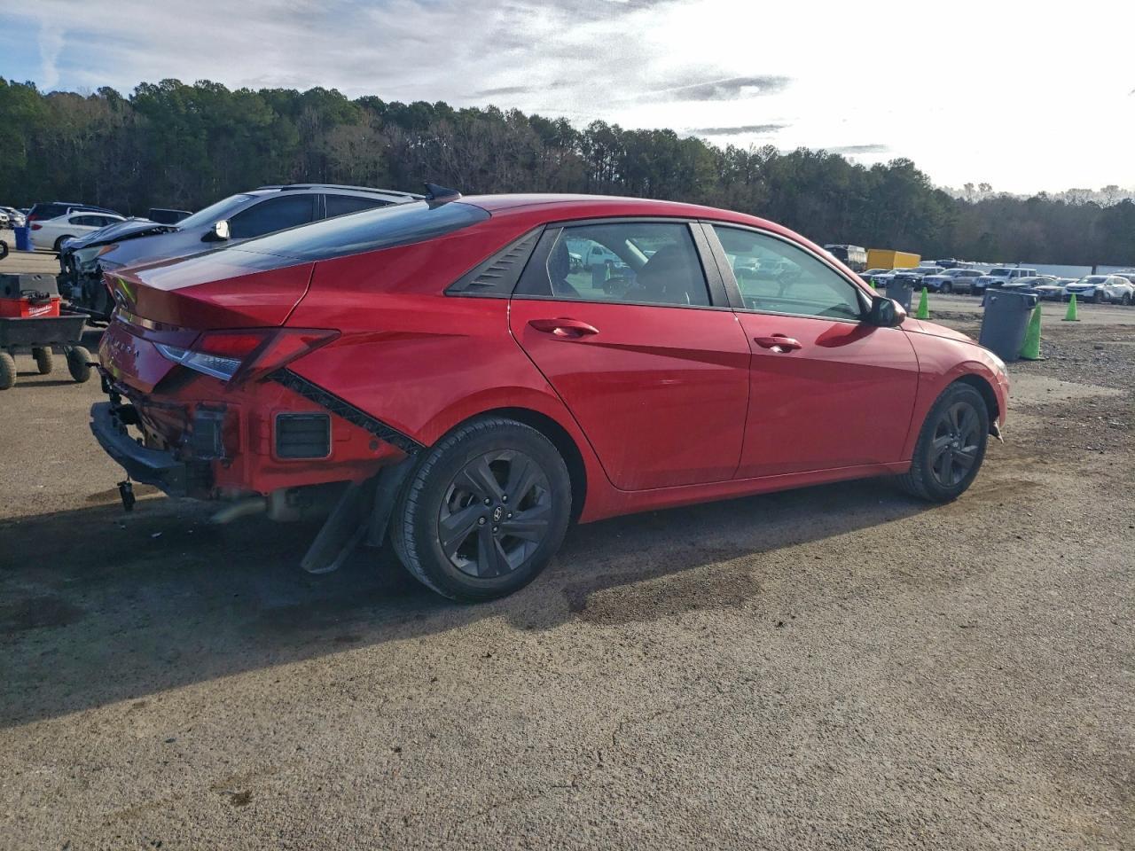 2023 Hyundai Elantra Sel - Фото 3