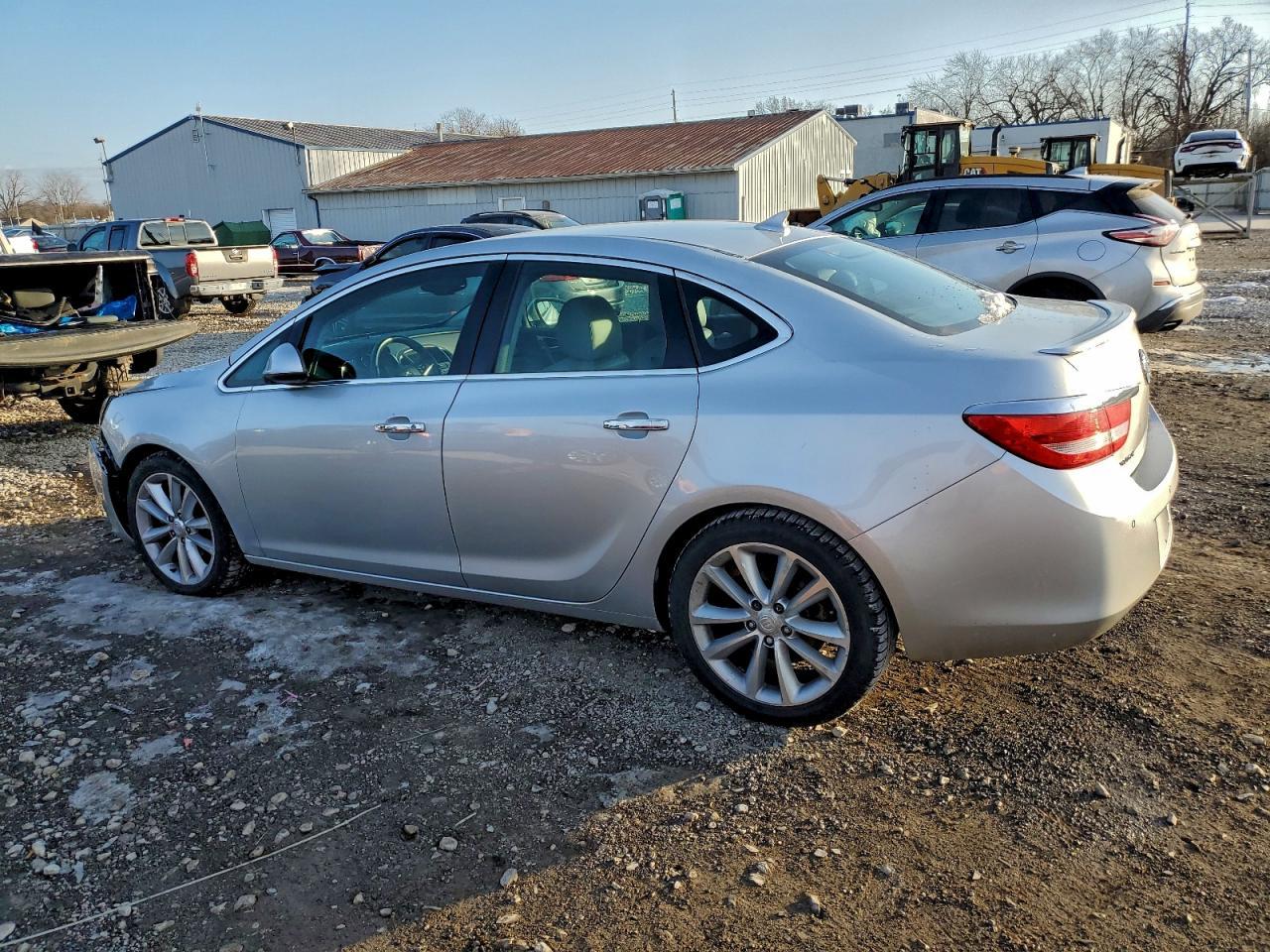 2012 Buick Verano Convenience - Фото 2