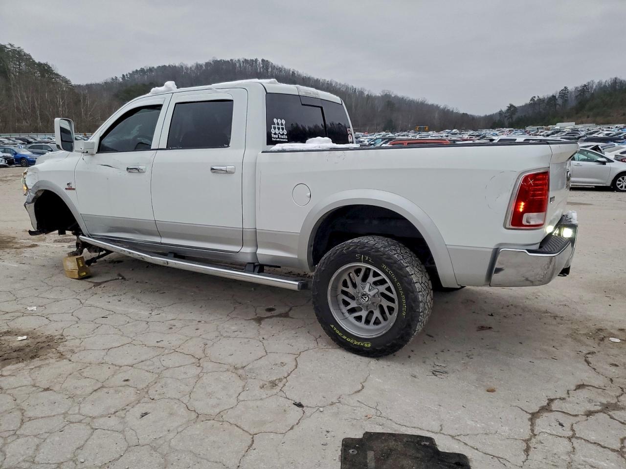 2013 Ram 2500 Laramie - Фото 2