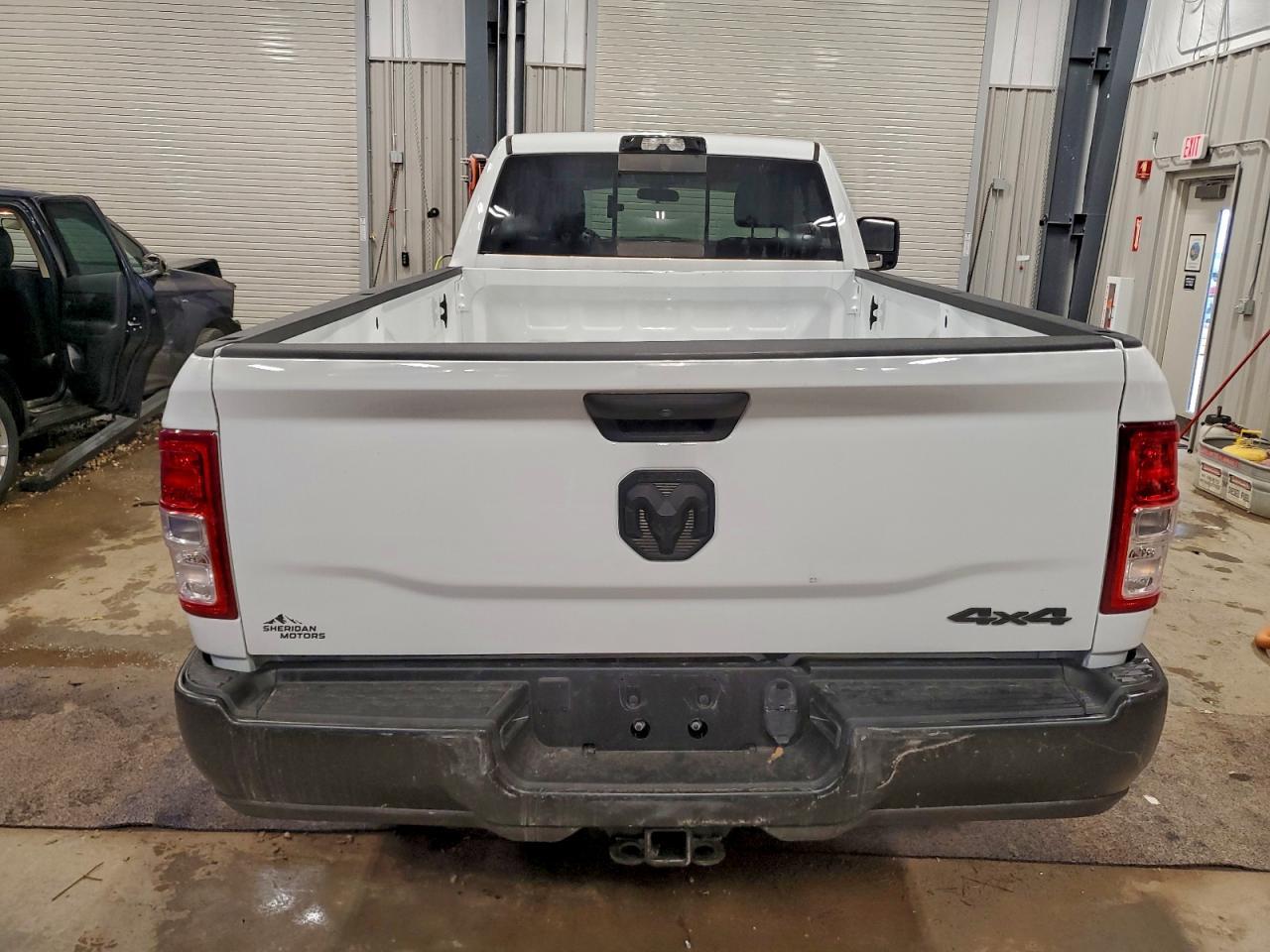 2023 Ram 3500Tradesman Reg 6 - Фото 6