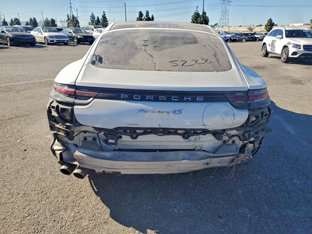 2017 Porsche Panamera - Фото 6