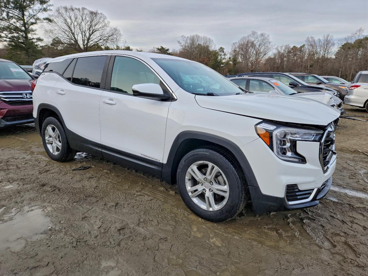 2022 GMC Terrain Sle - Image 4