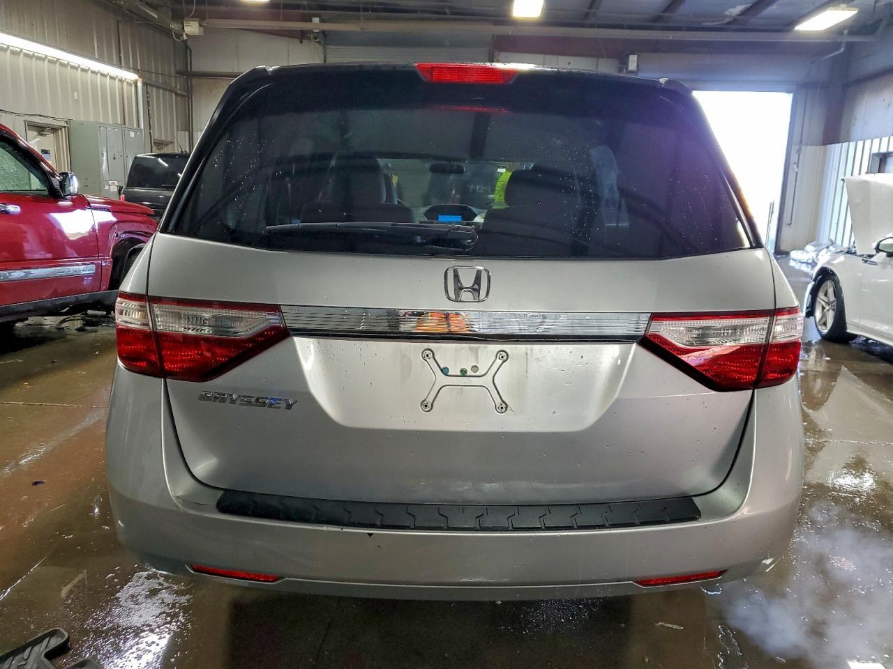 2011 Honda Odyssey Lx - Image 6
