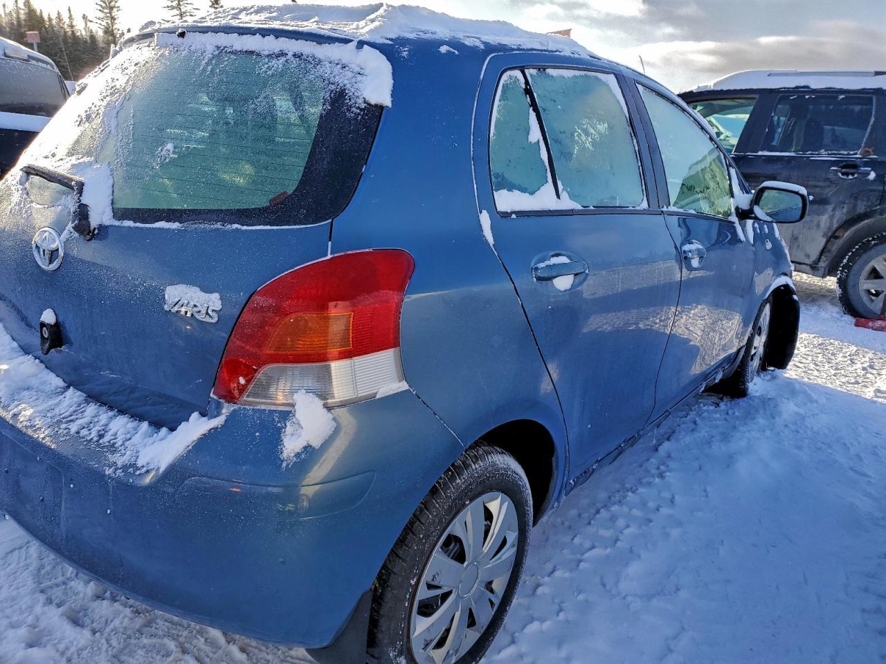 2010 Toyota Yaris - Фото 3
