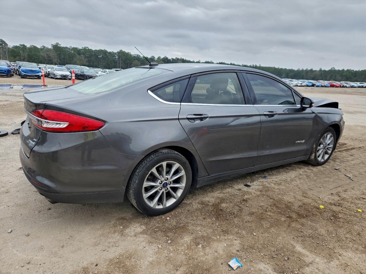 2017 Ford Fusion Se Hybrid - Фото 3