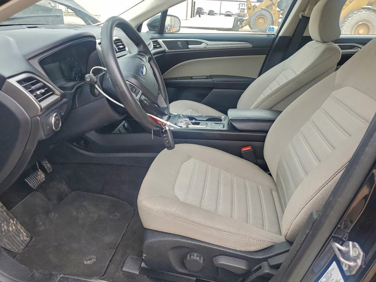 2019 Ford Fusion S - Фото 7