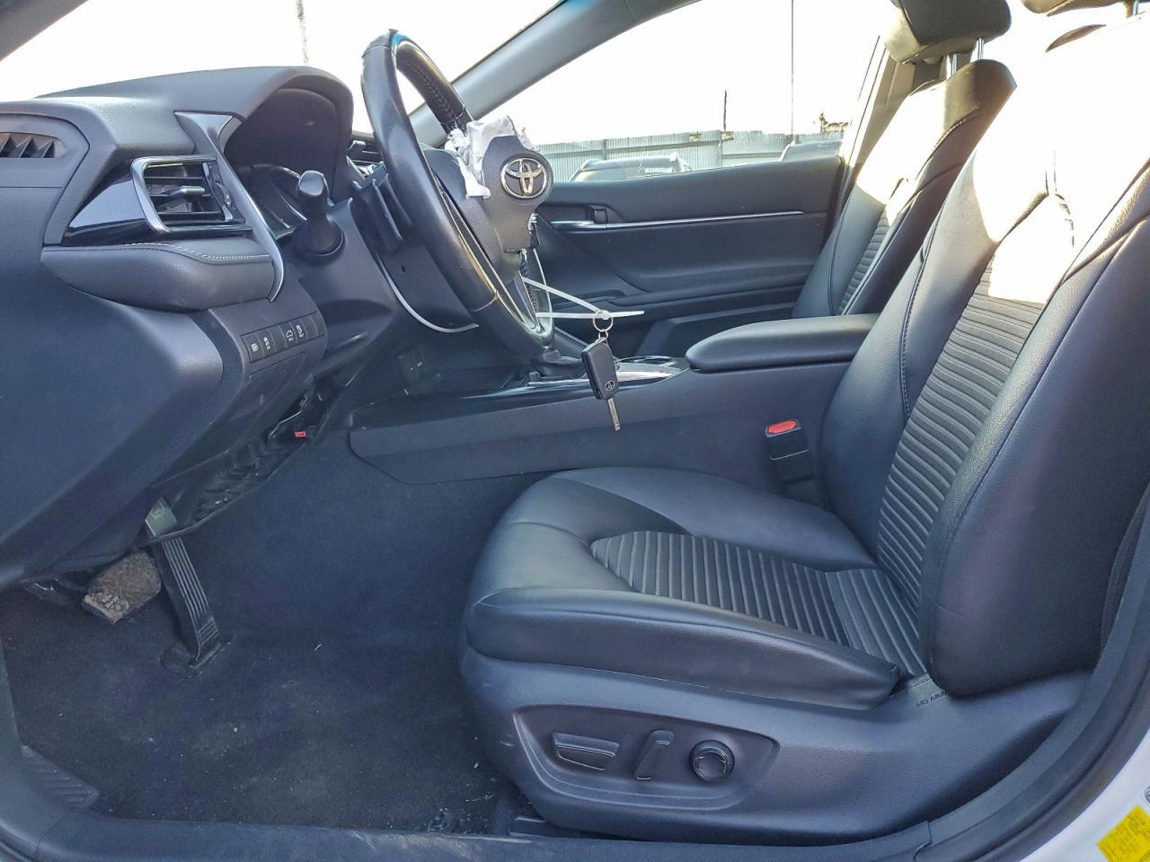 2020 Toyota Camry Se - Фото 7