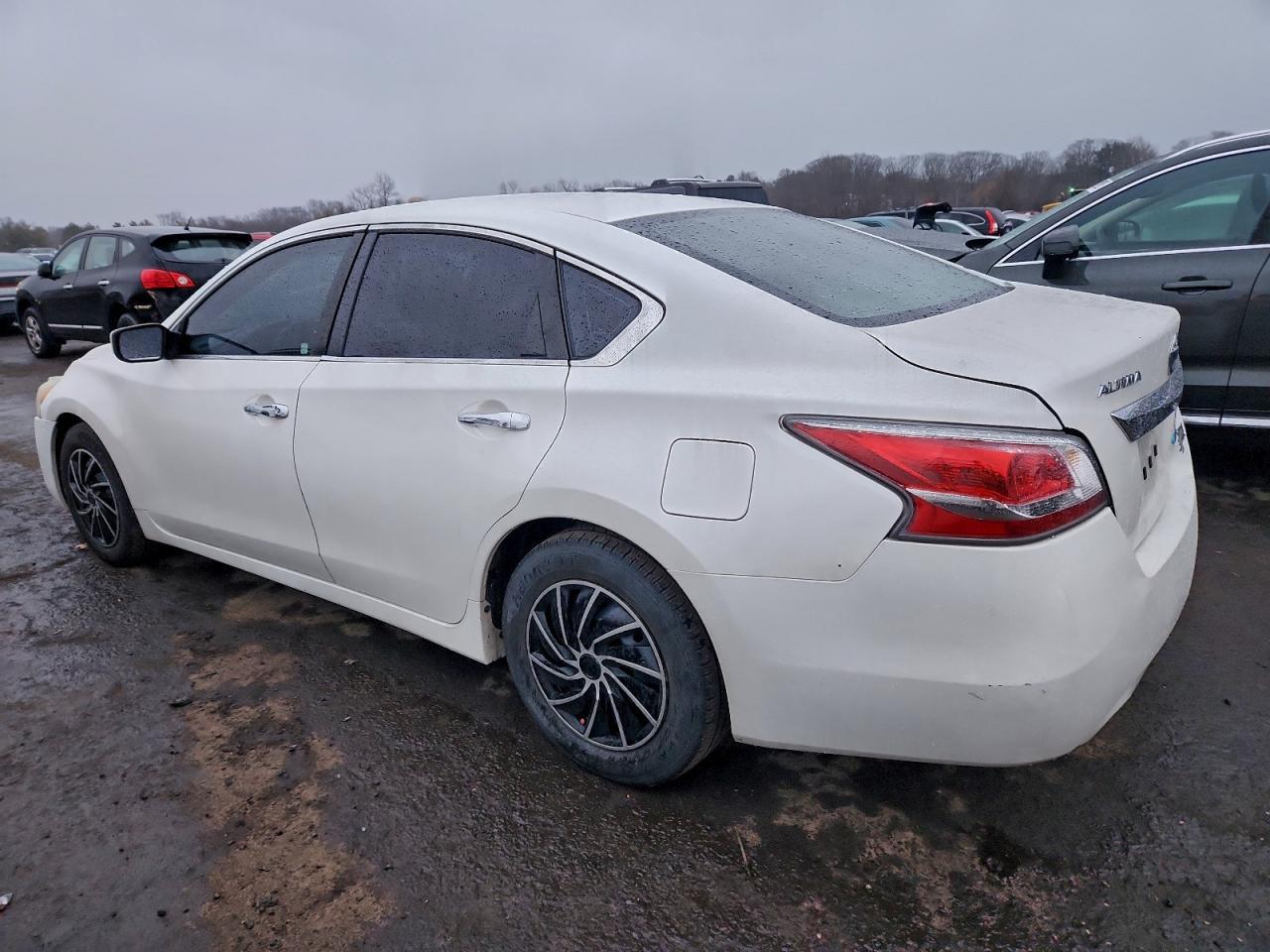 2014 Nissan Altima 2.5 - Фото 2