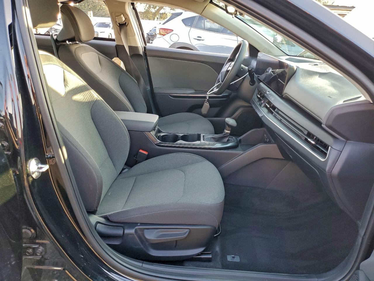 2025 Kia K4 Lx - Фото 7