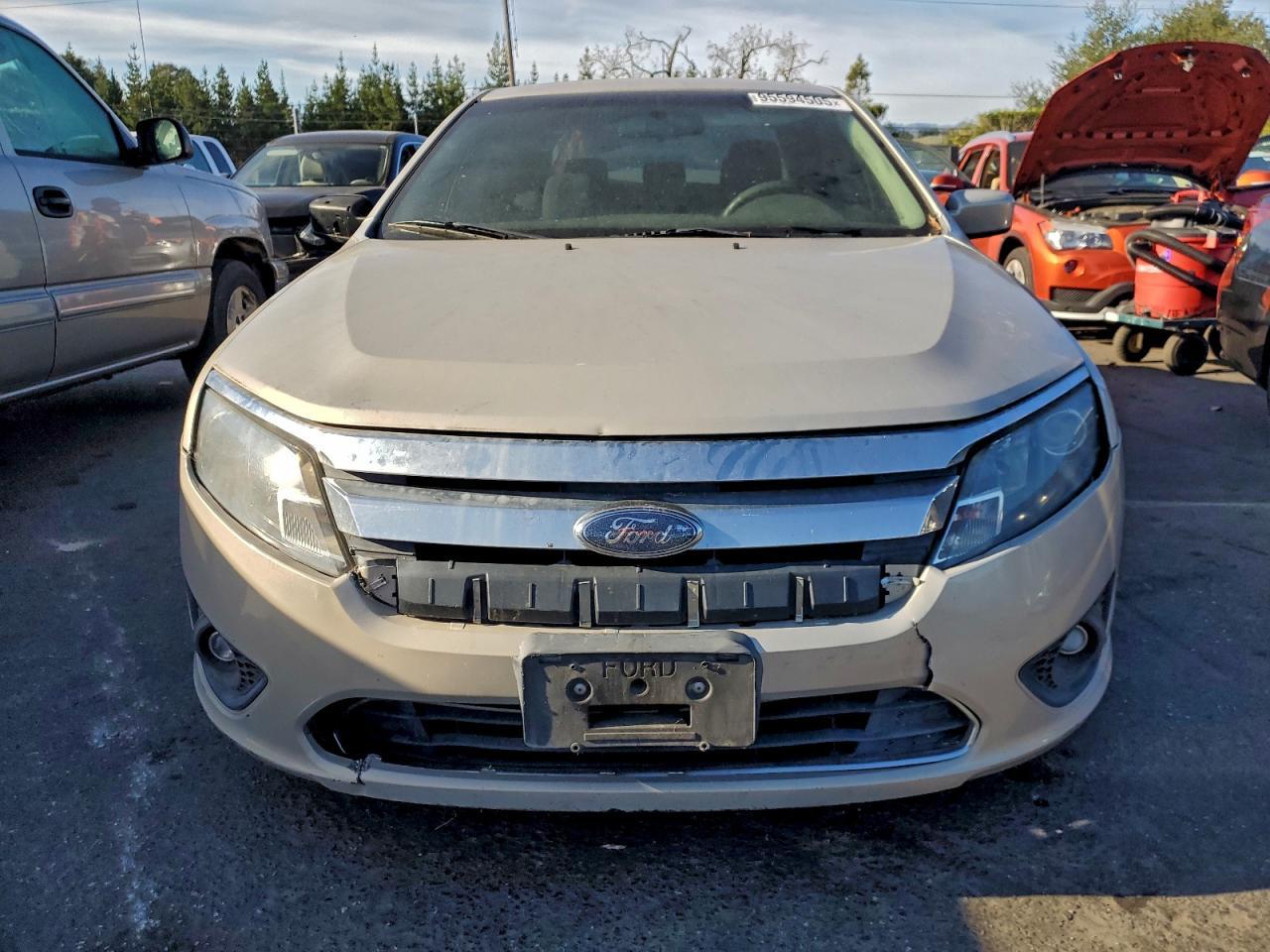 2010 Ford Fusion - Image 5