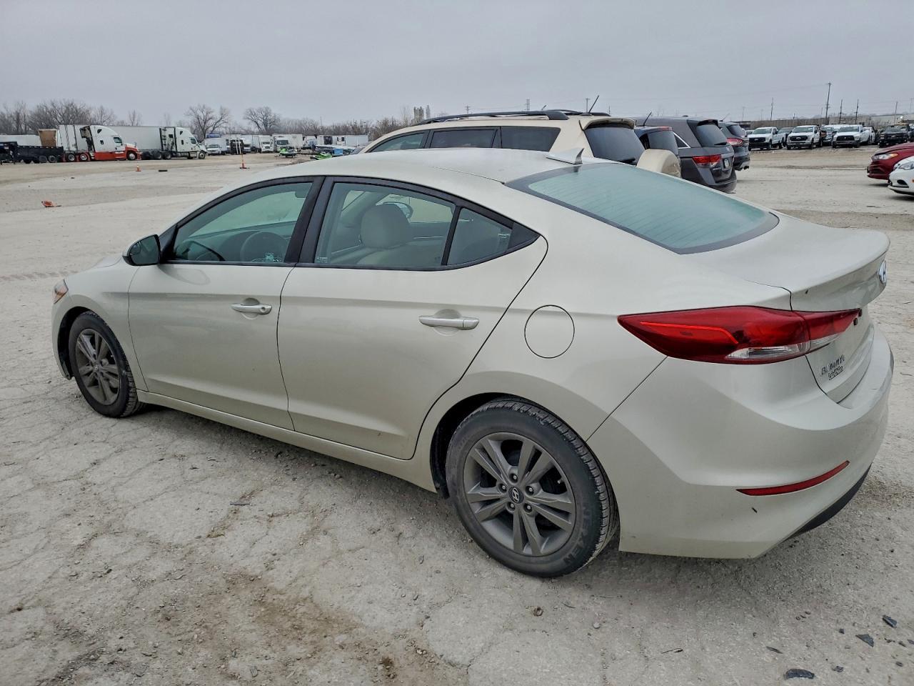 2017 Hyundai Elantra Se - Фото 2