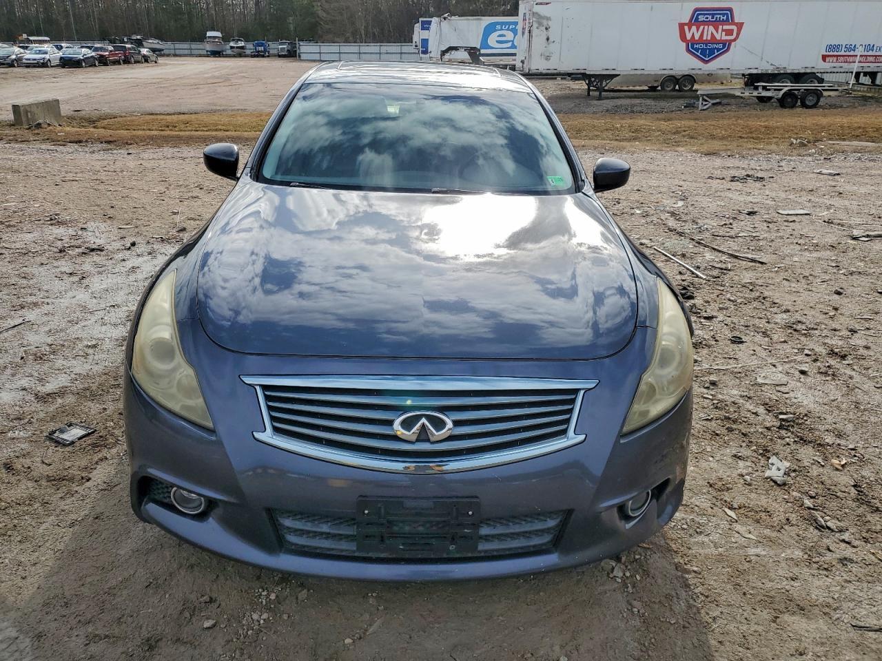 2011 Infiniti G37 - Image 5