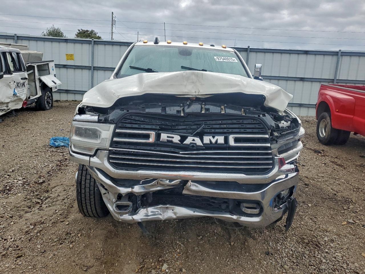 2020 Ram 3500 Laramie - Фото 5