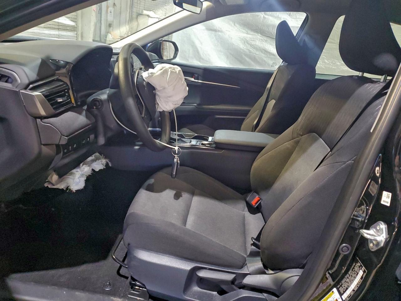 2025 Toyota Camry Le - Image 7