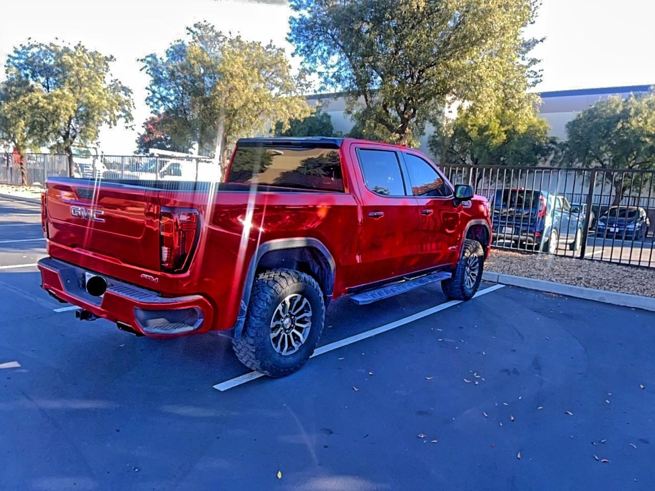 2021 GMC Sierra K1500 At4 - Фото 4