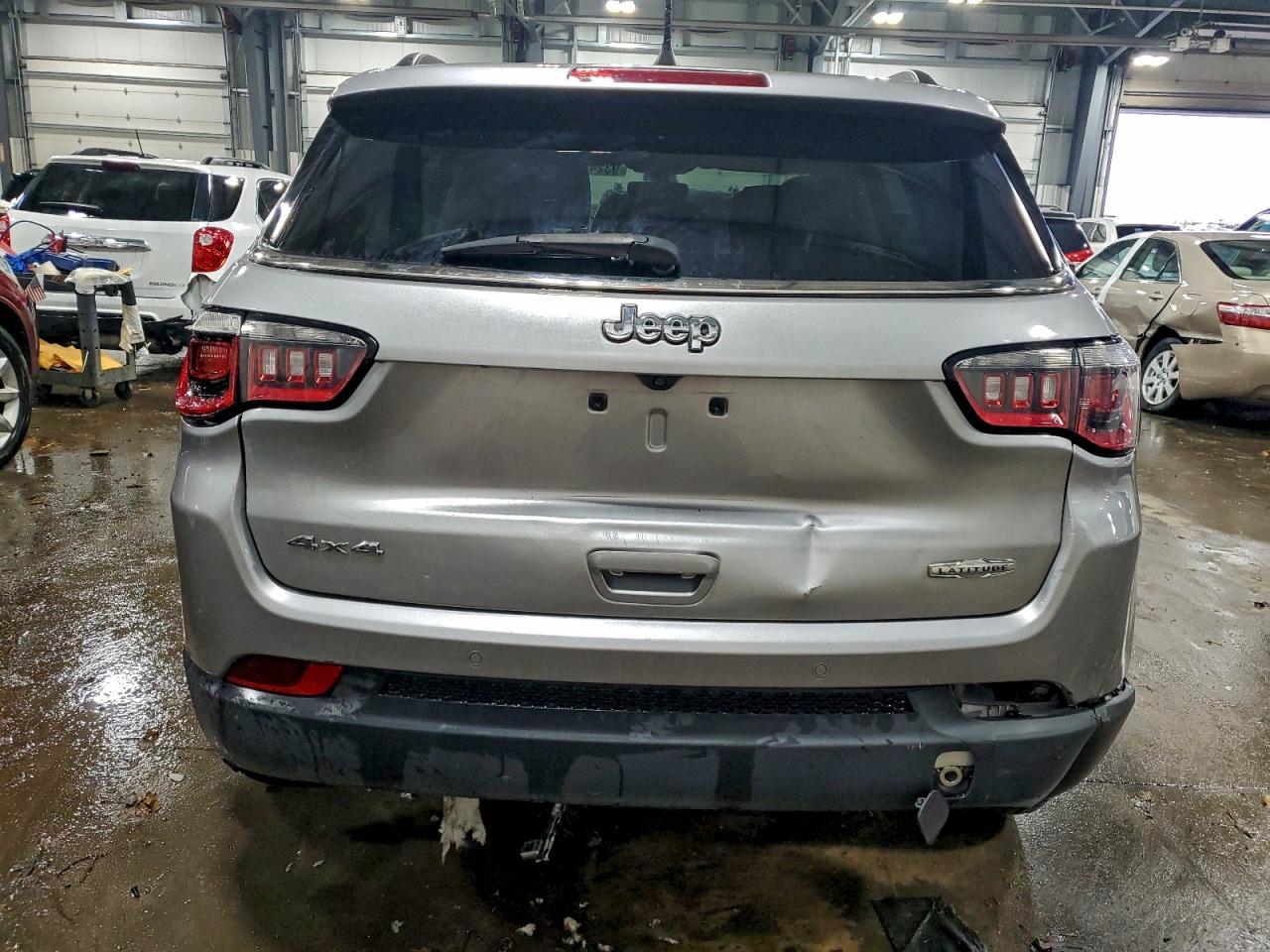 2018 Jeep Compass Latitude - Image 6