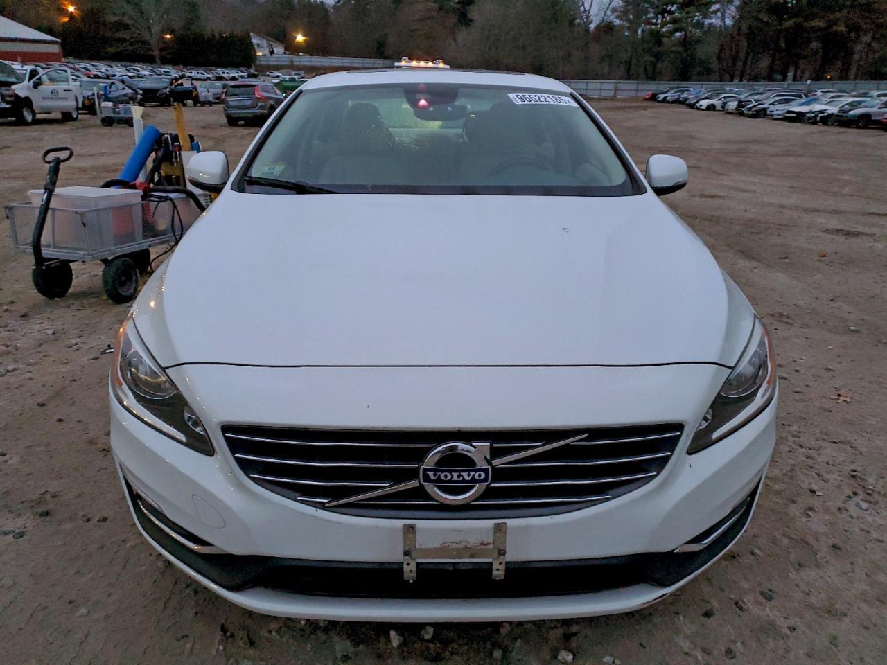 2016 Volvo S60 Premier - Фото 5