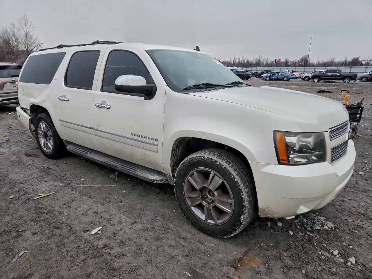 2010 Chevrolet Suburban C1500 Ltz - Image 4